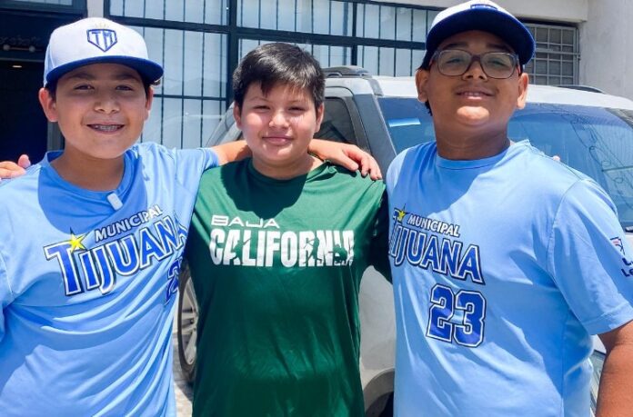Niños beisbolistas Tijuana