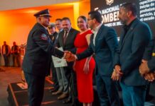 Reconocen 104 años de historia del cuerpo de bomberos en Tijuana.