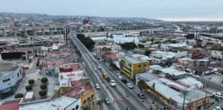 Reabren puente El Chaparral en Tijuana tras una semana de trabajos.