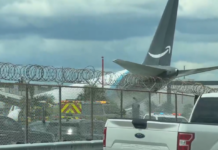 Avión de carga de Amazon se sale de la pista en Miami.