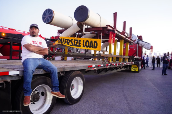 Bloqueo choferes garita Mexicali
