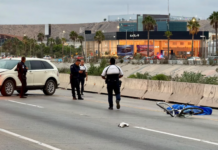 Muere ciclista atropellado por camioneta en la Vía Rápida Poniente de Tijuana.