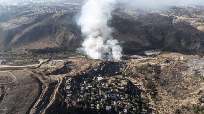 Incendio Salvatierra columna humo .