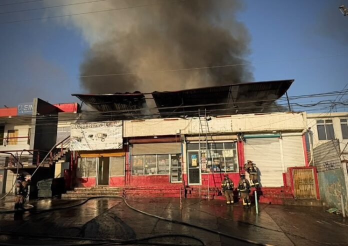 Incendio bodega Mariano Matamoros .