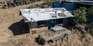Familias de Ensenada intentan recuperar sus hogares tras la tormenta Rachel