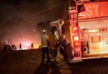 En plena condición Santa Ana incendio deja dos muertos.