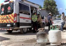 Explosión y fuga de gas en Lomas del Valle deja cuatro lesionados.