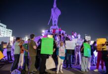 Trabajadores del IMSS se manifestaron en Tijuana para exigir insumos y mejores condiciones laborales.