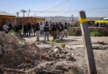 Realizan operativo para desalojar asentamiento irregular en la Vía Rápida Poniente.