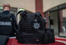 Rosarito blinda a sus policías con la entrega de 200 placas balísticas.